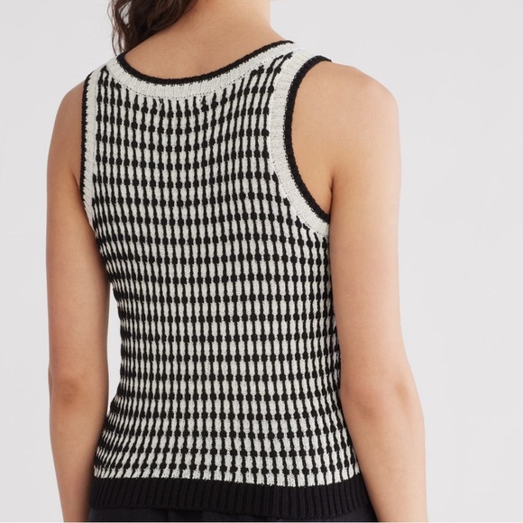 BLUE PEPPER black and white stripe Knit Sleeveless Sweater/size L - Picture 2 of 10